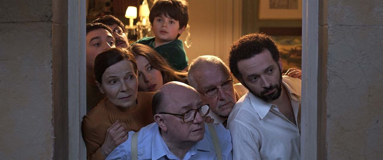 La Cache : Photo Michel Blanc, Larisa Faber, Aurélien Gabrielli, Ethan Chimienti, Dominique Reymond, William Lebghil, Adrien Barazzone