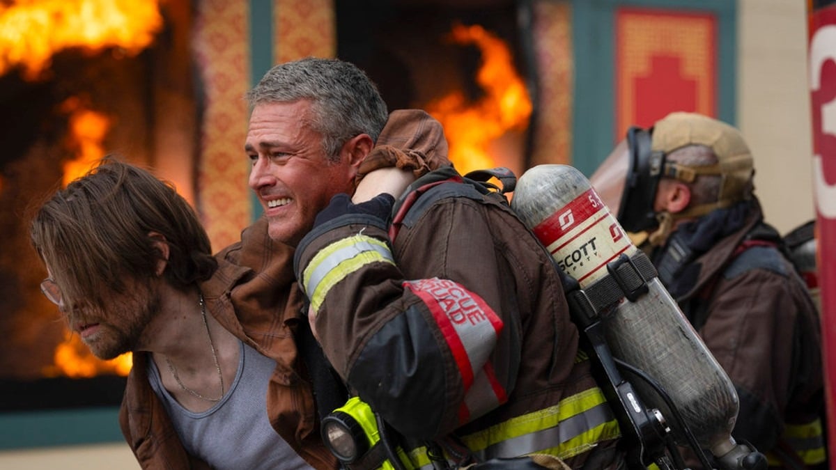 Chicago Fire : Photo Taylor Kinney