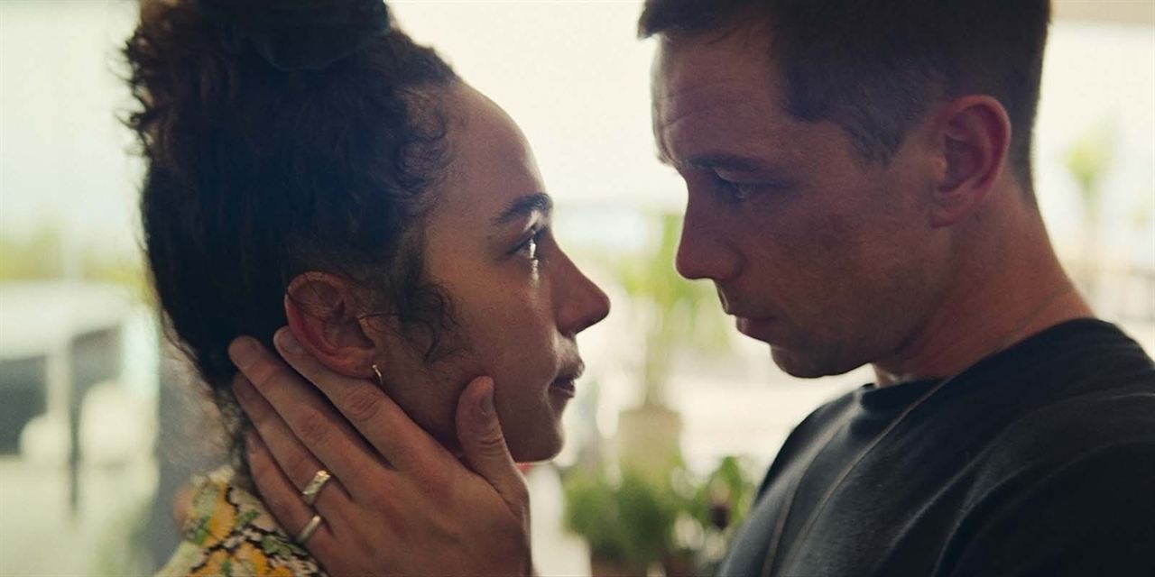 Photo Aurora Perrineau, Killian Scott