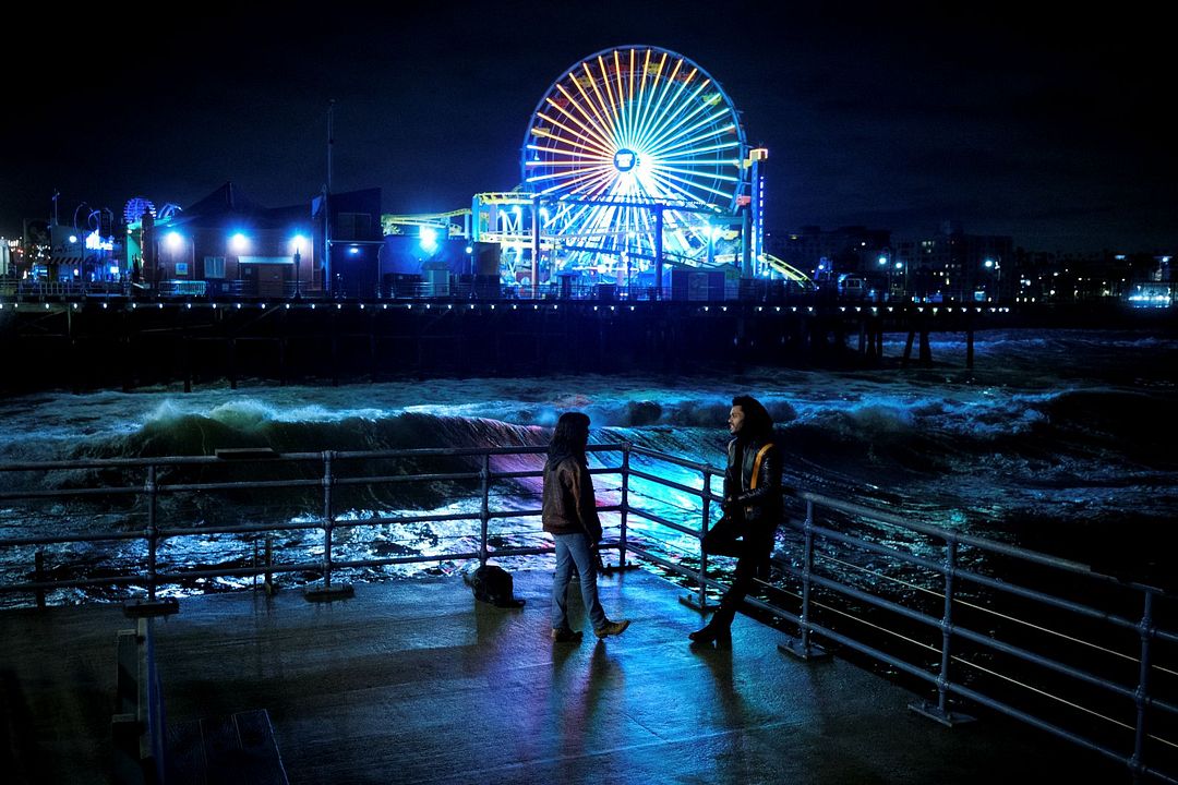 Hurry Up Tomorrow : Photo