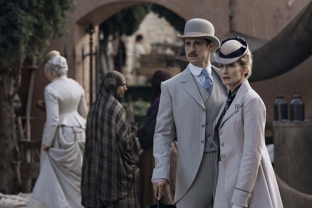 Photo Max Irons, Natascha McElhone