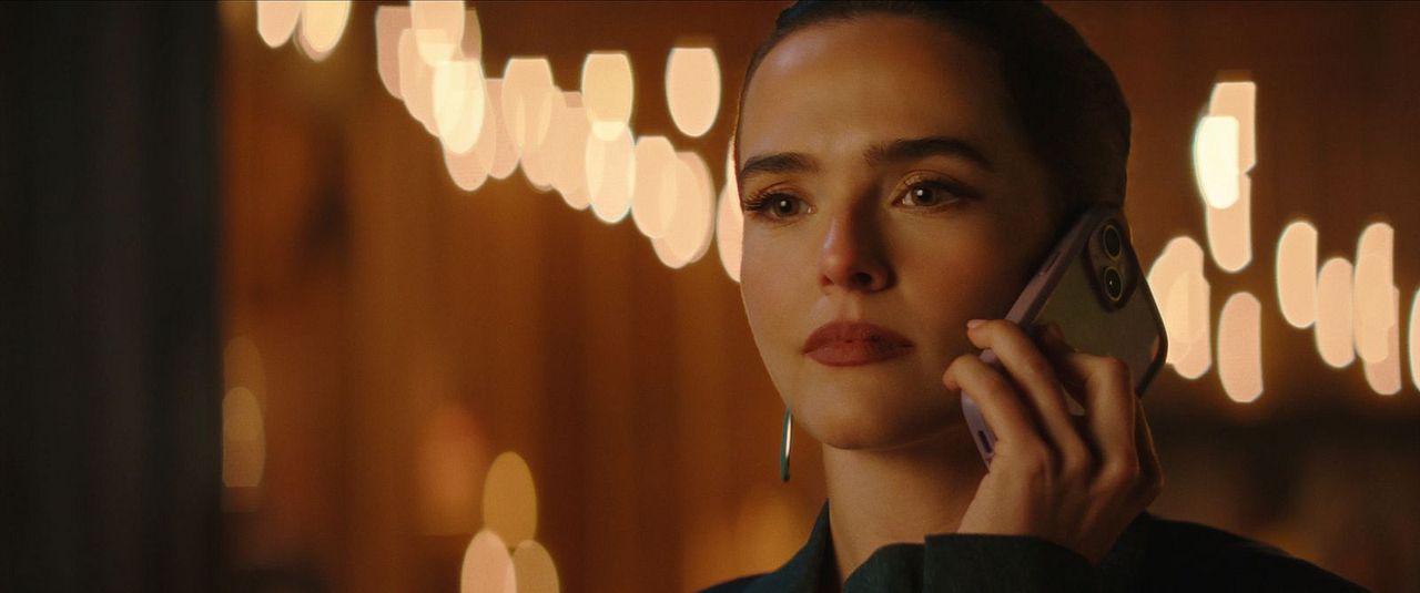 Voicemails For Isabelle : Photo Zoey Deutch