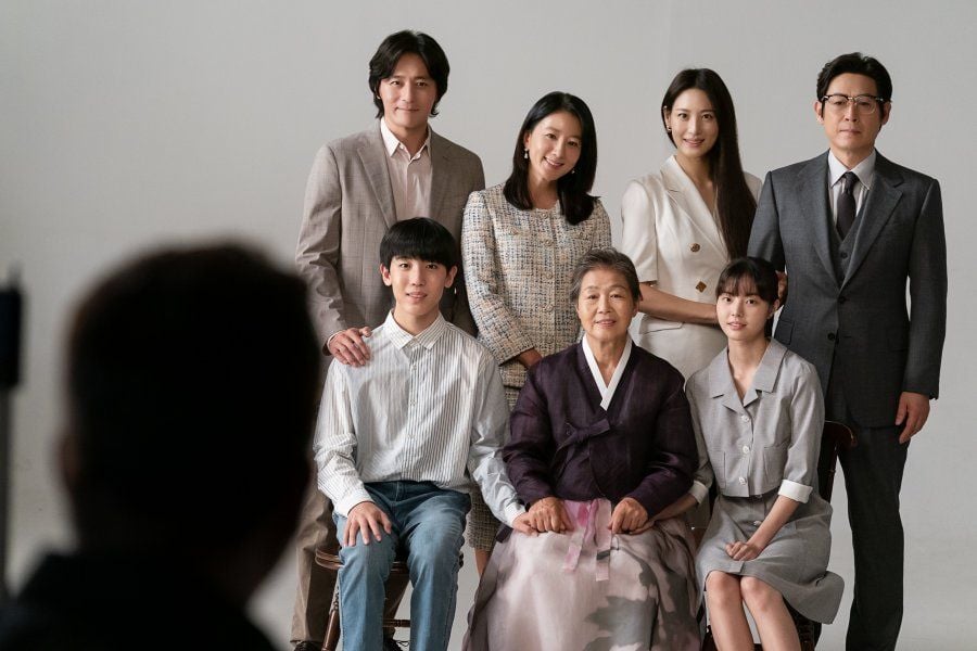 A Normal Family : Photo