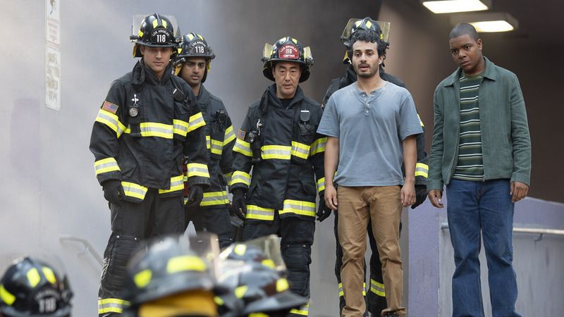 9-1-1 : Photo Kenneth Choi, Elijah M. Cooper, Anirudh Pisharody, Oliver Stark