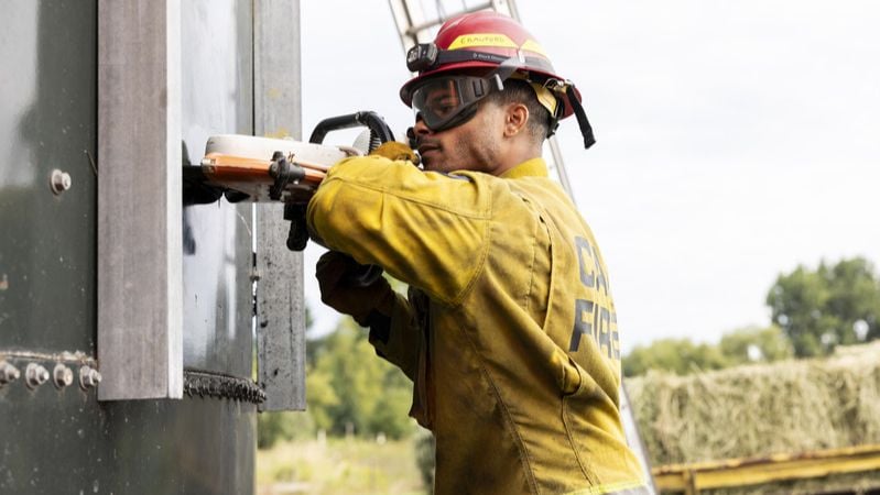Fire Country : Photo Jordan Calloway