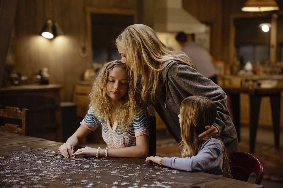 The Madison : Photo Alaina Pollack, Michelle Pfeiffer, Amiah Miller