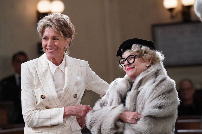 Night Court (2023) : Photo Wendie Malick, Sandra Brown