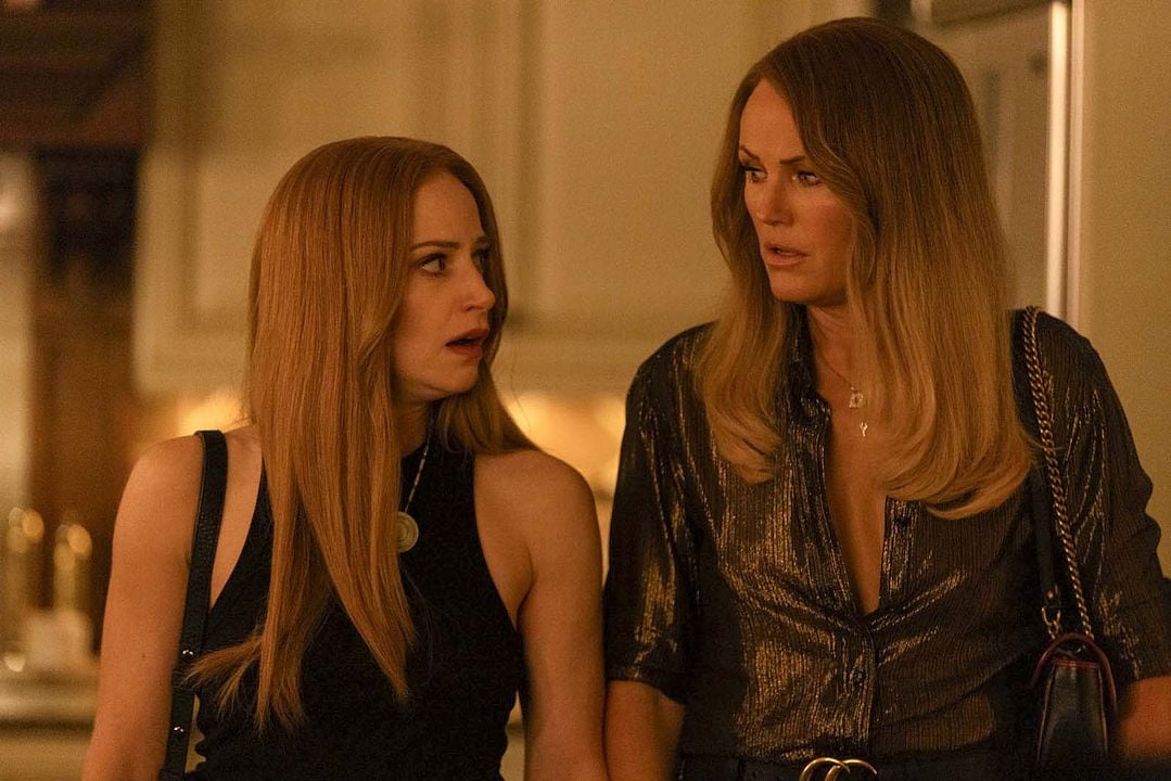 photo-de-malin-kerman-the-hunting-wives-photo-jaime-ray-newman