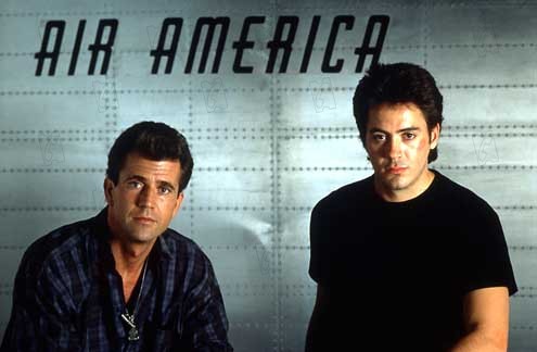 Air America : Photo Roger Spottiswoode, Robert Downey Jr., Mel Gibson