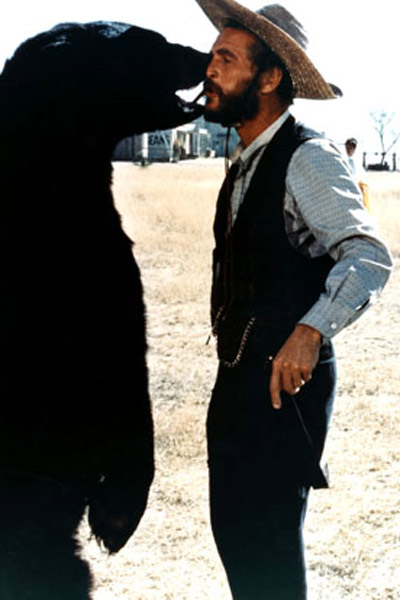 Juge et Hors-la-loi : Photo Paul Newman, John Huston