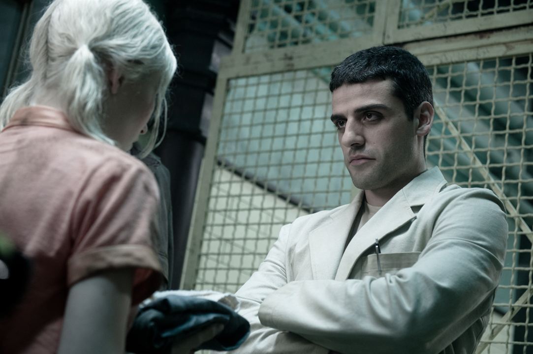 Sucker Punch : Photo Oscar Isaac, Emily Browning