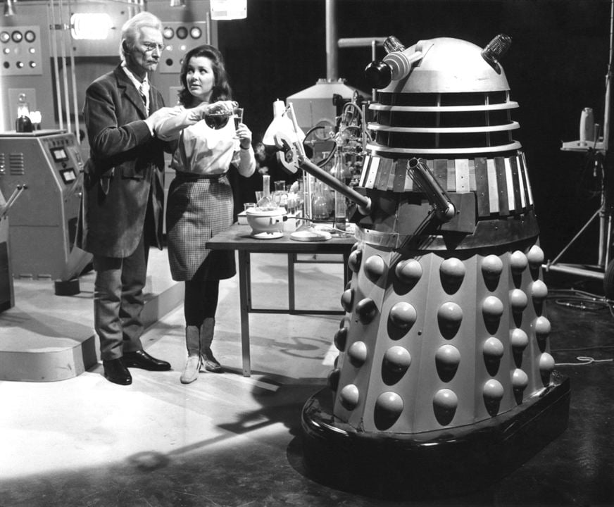 Les Daleks envahissent la Terre : Photo Roberta Tovey, Peter Cushing