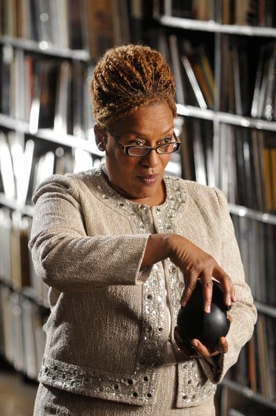 Warehouse 13 : Photo CCH Pounder