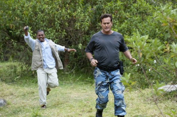 Burn Notice : Photo RonReaco Lee, Bruce Campbell