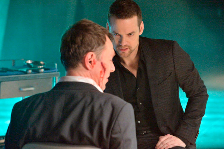 Nikita (2010) : Photo Shane West, Peter Outerbridge