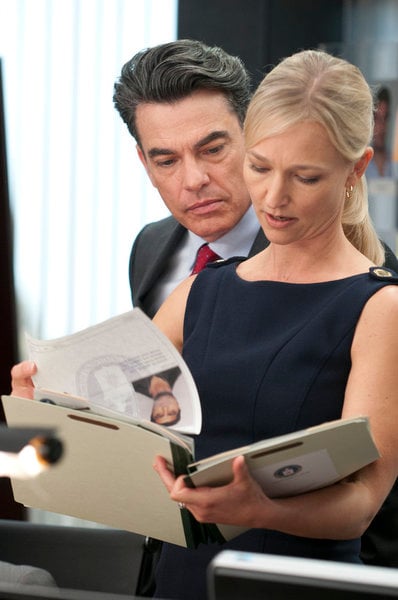 Covert Affairs : Photo Kari Matchett, Peter Gallagher