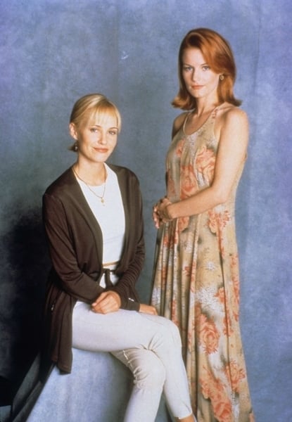 Photo Laura Leighton, Josie Bissett