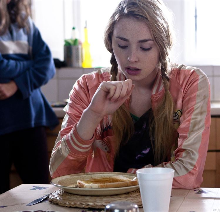 Skins : Photo Freya Mavor