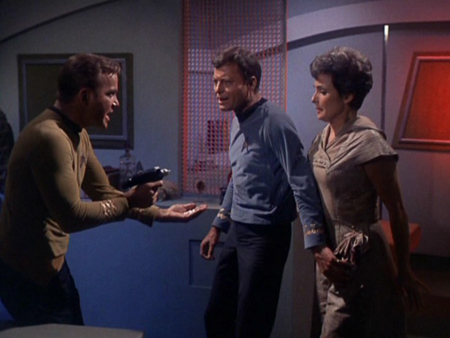 Star Trek : Photo DeForest Kelley, William Shatner, Jeanne Bal