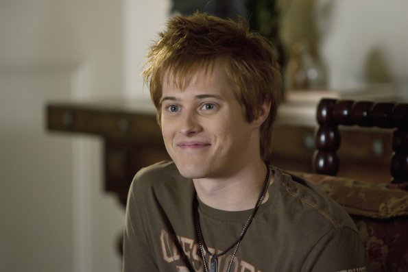 Switched : Photo Lucas Grabeel