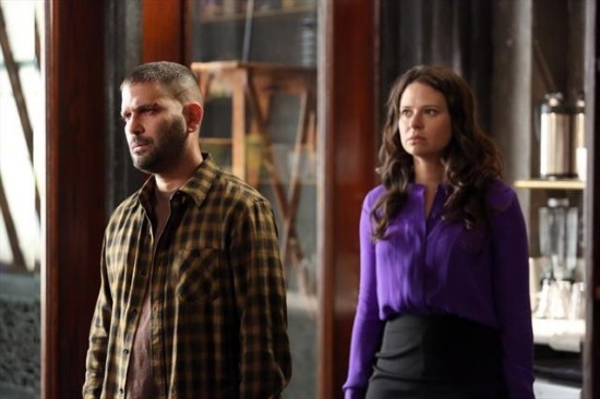 Scandal : Photo Guillermo Díaz, Katie Lowes
