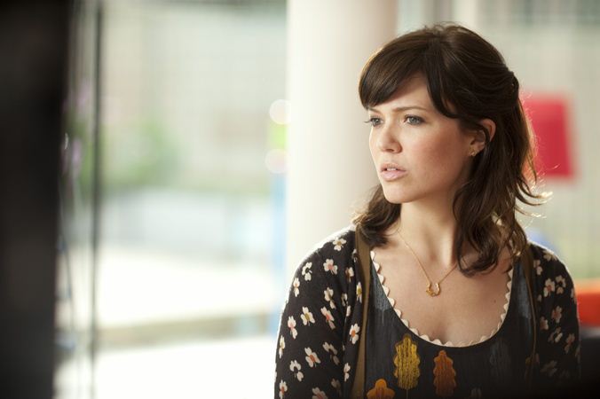 Swinging with the Finkels : Photo Mandy Moore