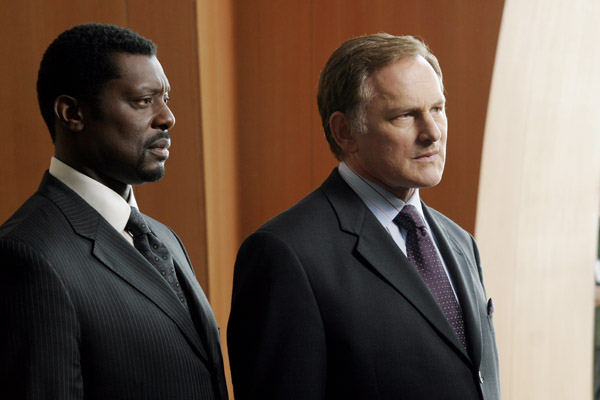 Justice : Photo Eamonn Walker, Victor Garber