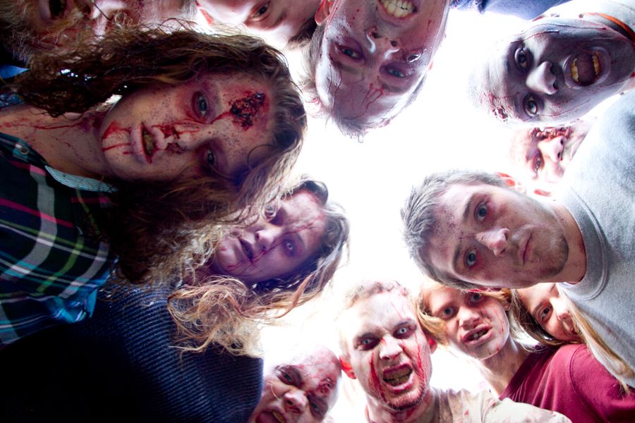 Humans Versus Zombies : Photo