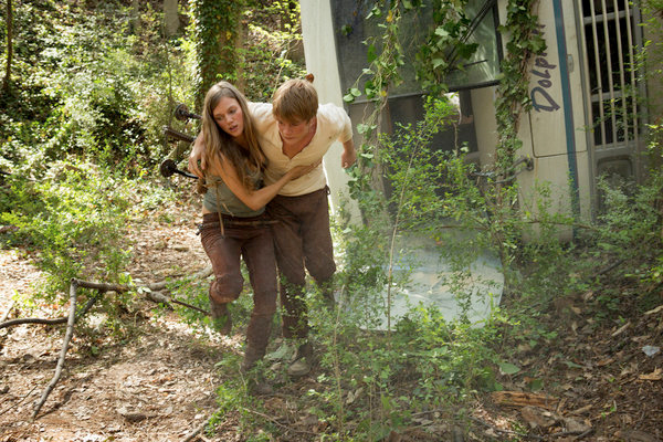 Revolution (2012) : Photo Tracy Spiridakos, Graham Rogers