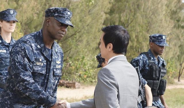 Last Resort : Photo Daisy Betts, Michael Ng, Andre Braugher