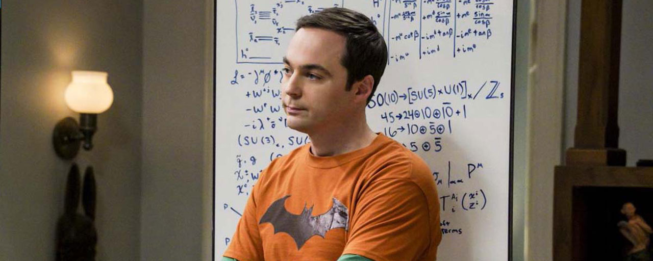 La boîte à mouchoirs Rubik's Cube chez Sheldon Cooper (Jim Parsons) dans  la série The Big Bang Theory (Saison 5 Episode 11)