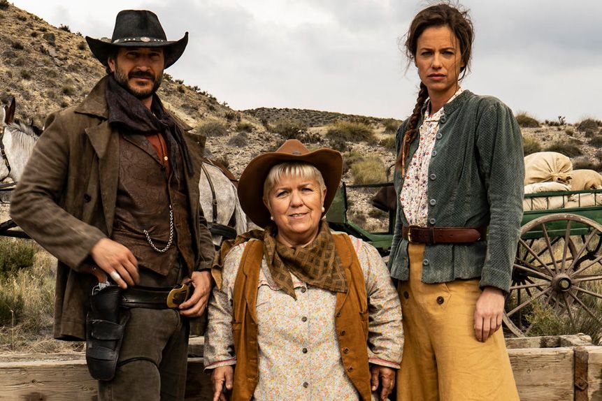 Films Et Séries Tv Avec Charlie Nune Joséphine, ange gardien au Far West : une bande-annonce façon western