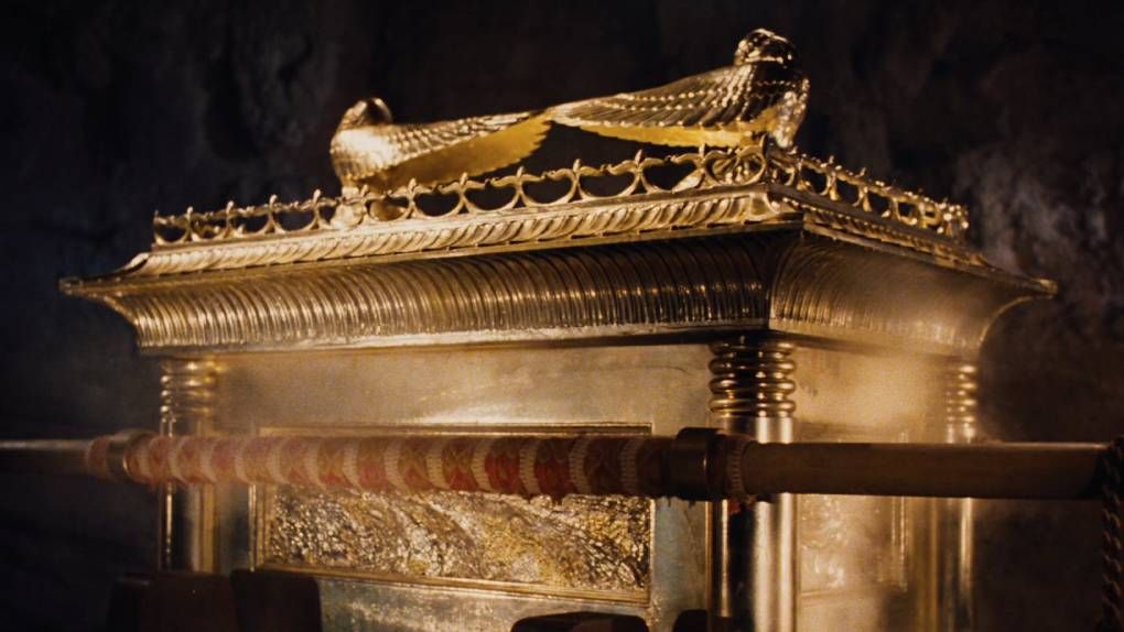 Pierre De La Providence Lost Ark 15 objets de cinéma que tout le monde recherche: L'Arche d'Alliance