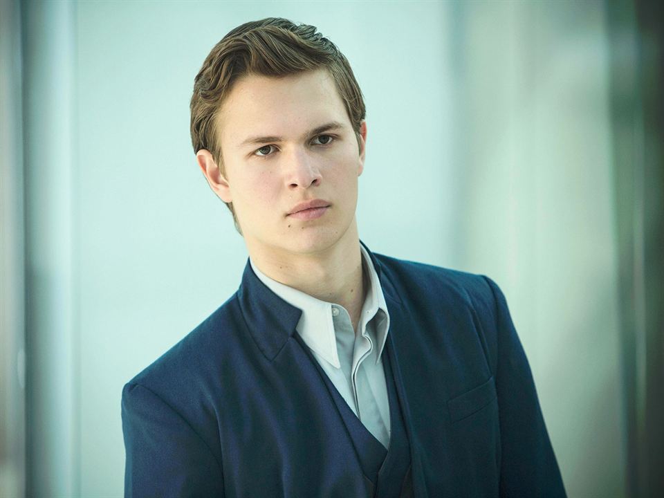 Divergente : Photo Ansel Elgort