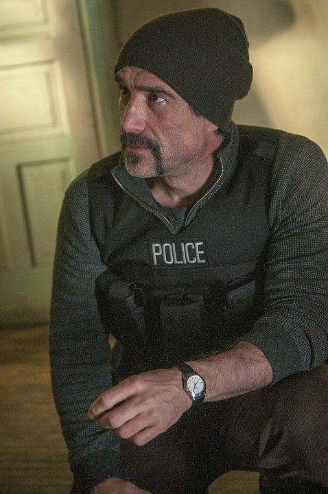 Chicago Police Department : Photo Elias Koteas