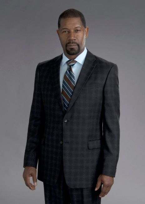Photo Dennis Haysbert