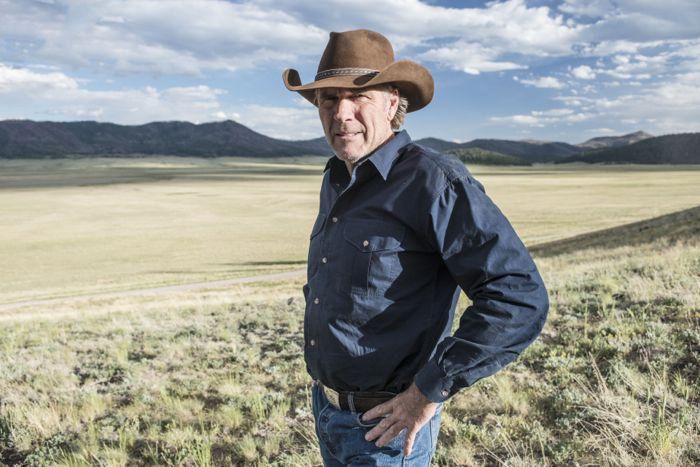 Longmire : Photo Robert Taylor (II)