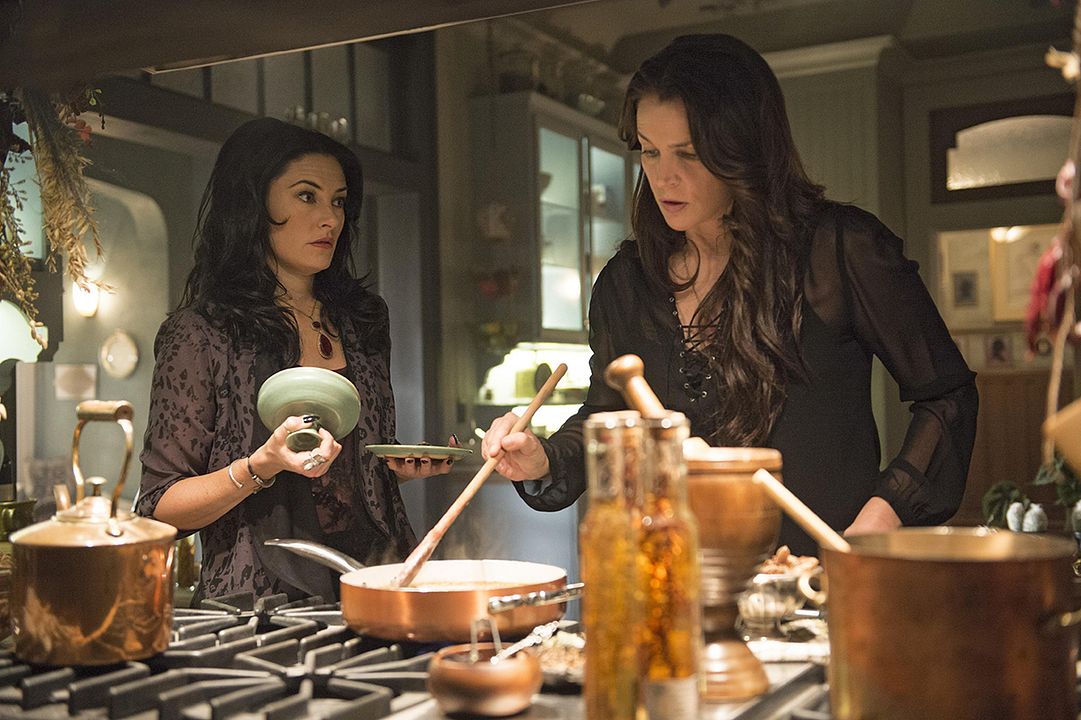Witches of East End : Photo Mädchen Amick, Julia Ormond