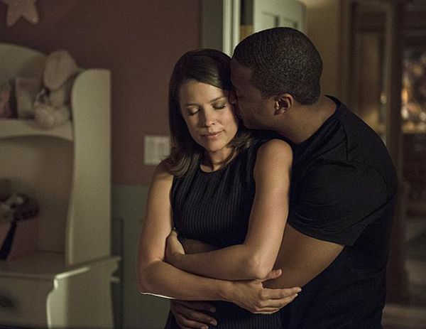 Arrow : Photo Audrey Marie Anderson, David Ramsey