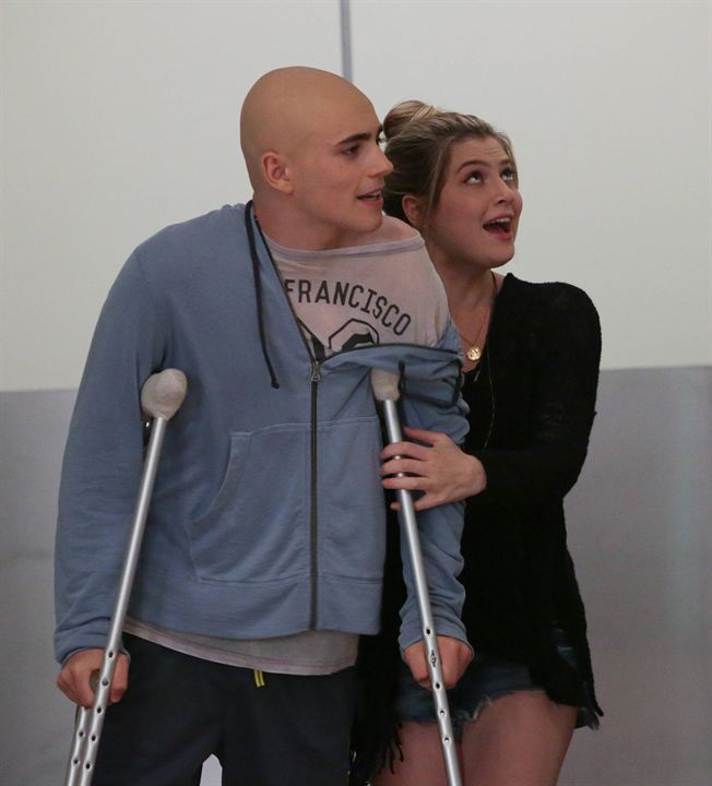 Red Band Society : Photo Zoe Levin, Charlie Rowe