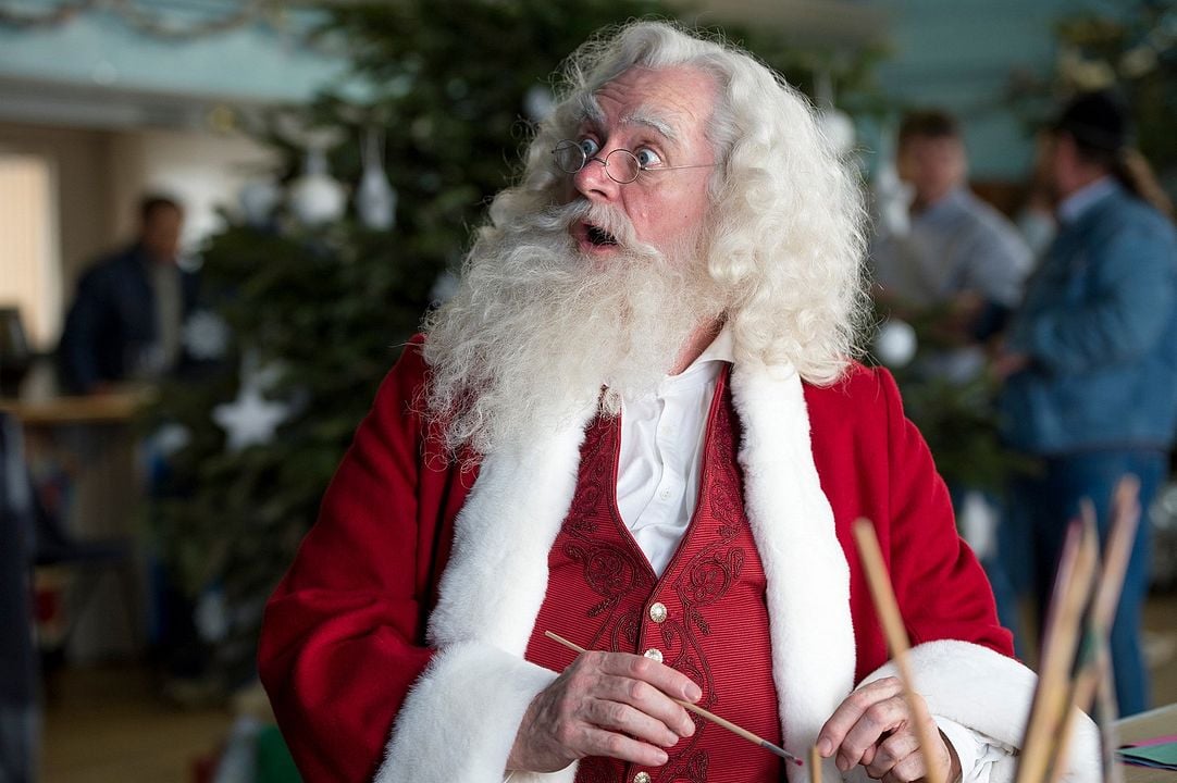 Get Santa : Photo Jim Broadbent