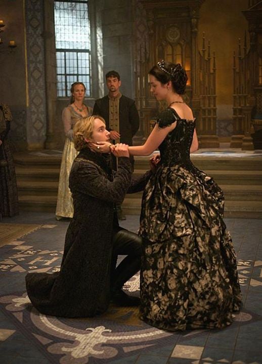 Reign : le destin d'une reine : Photo Toby Regbo, Adelaide Kane