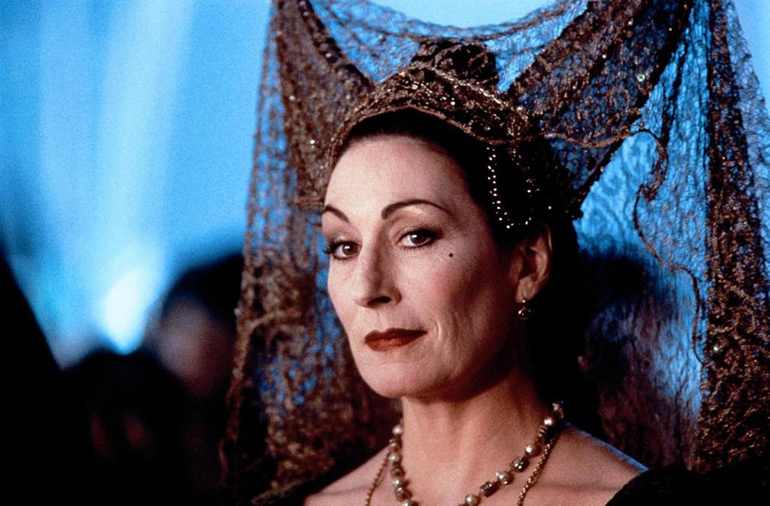 A tout jamais, une histoire de Cendrillon : Photo Anjelica Huston