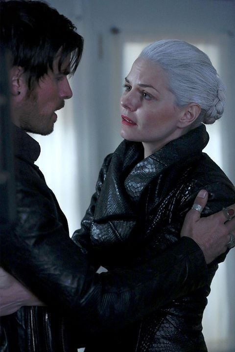 Once Upon a Time : Photo Colin O'Donoghue, Jennifer Morrison