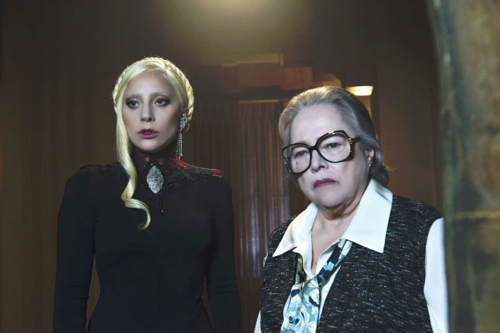 American Horror Story : Photo Lady Gaga, Kathy Bates