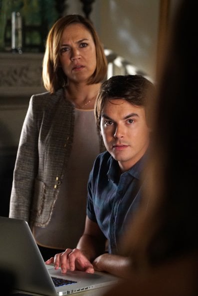 Pretty Little Liars : Photo Tyler Blackburn, Lesley Fera