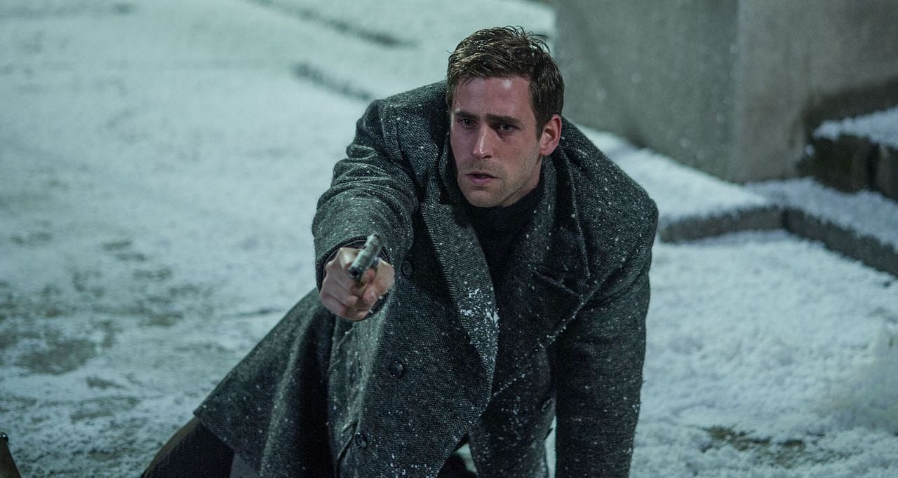 Despite The Falling Snow Streaming Vf Photo de Oliver Jackson-Cohen - Despite the Falling Snow : Photo Oliver