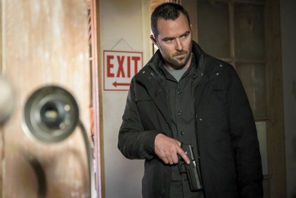Blindspot : Photo Sullivan Stapleton