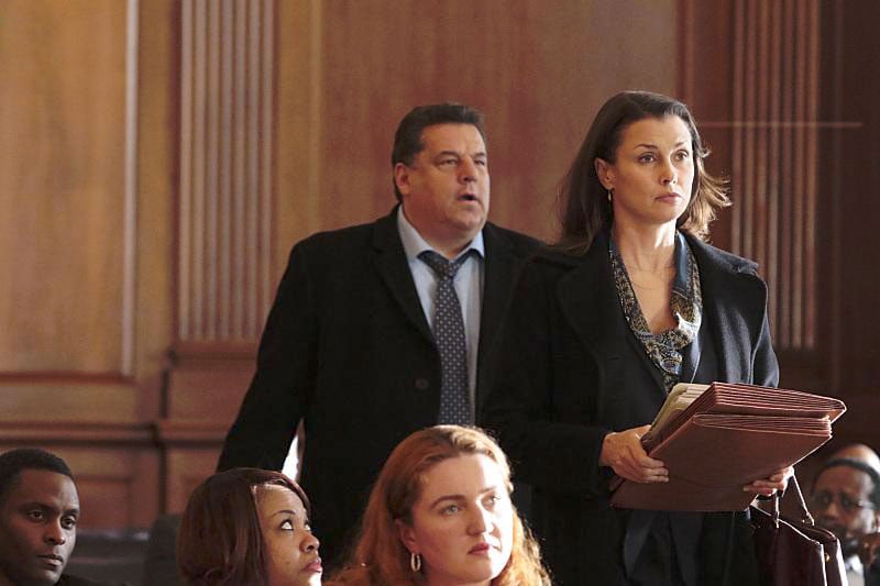 Blue Bloods : Photo Bridget Moynahan, Steve Schirripa