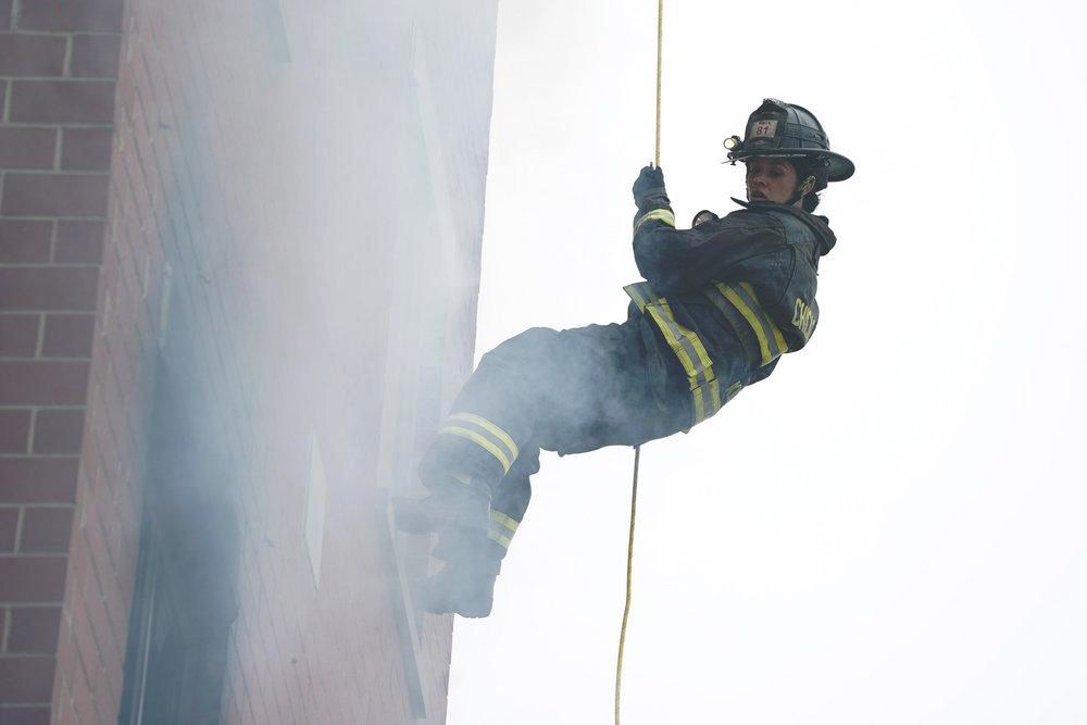 Chicago Fire : Photo Miranda Rae Mayo